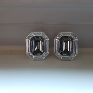 Vintage Clip On Earrings